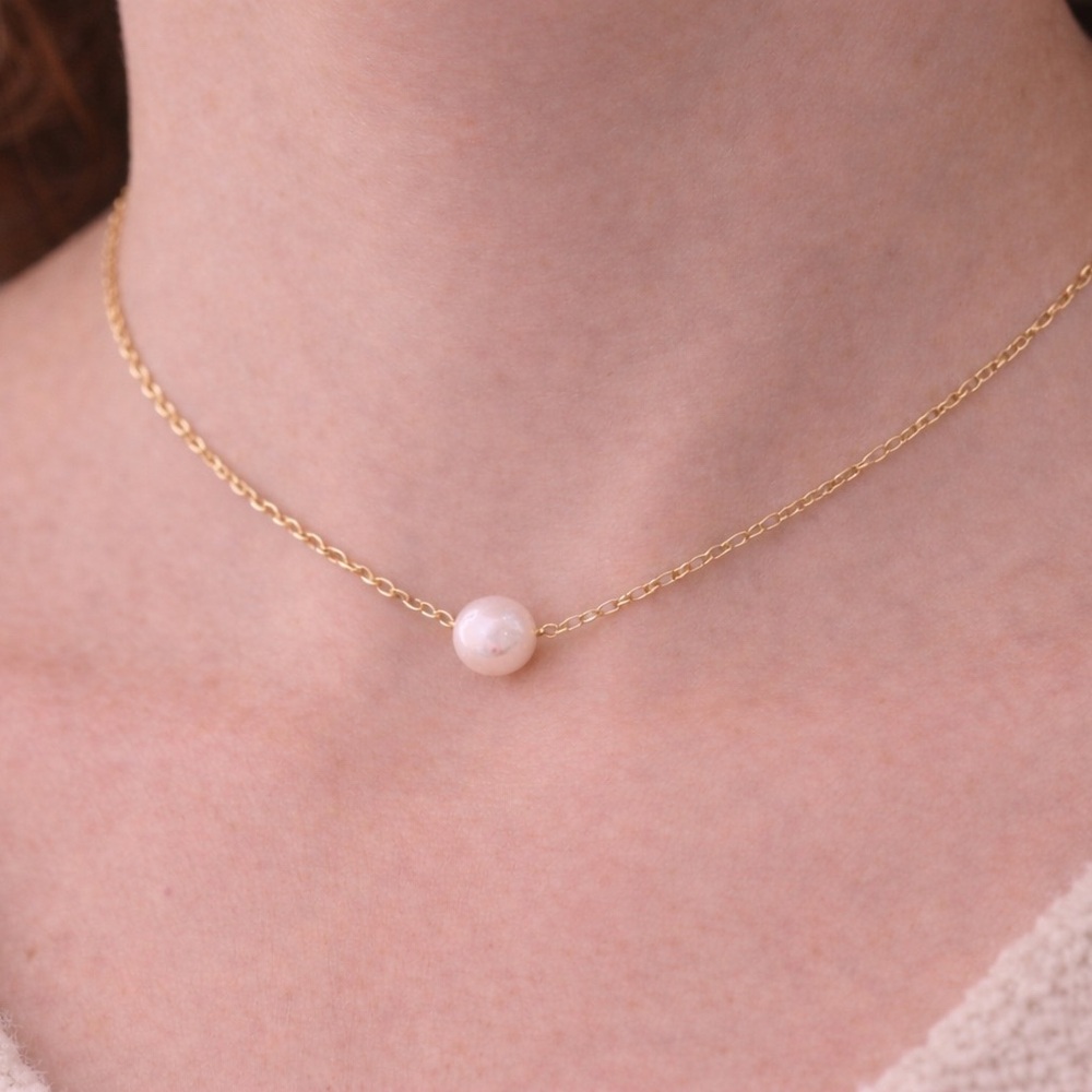 Elegant Gold filled  and fresh water Pearl Necklace